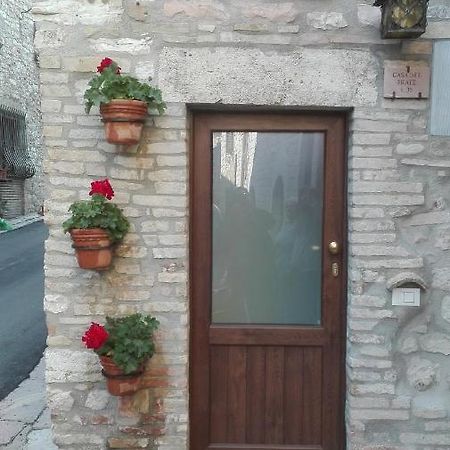 Апартаменты Casa Del Frate Ассизи Экстерьер фото